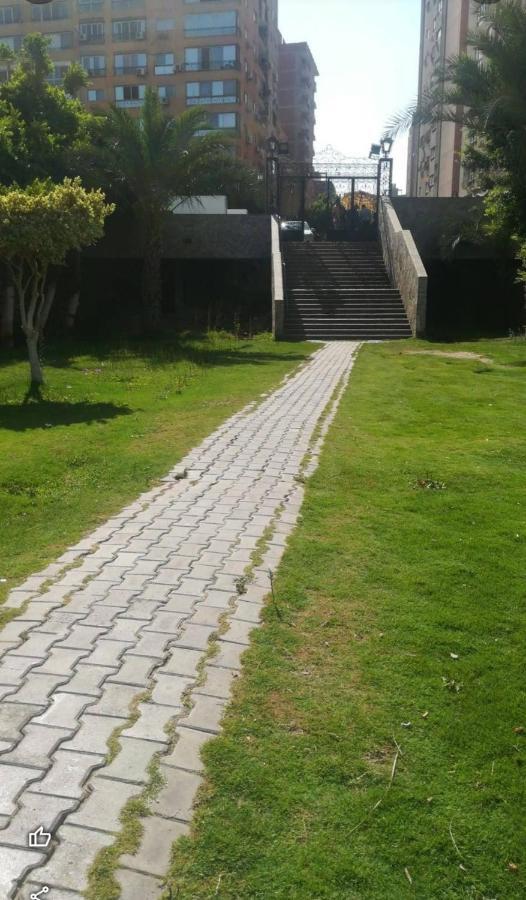 Appartement مفروشة اطلاله علي النيل مباشرة Caïro