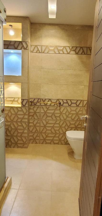 مفروشة اطلاله علي النيل مباشرة Apartment Cairo