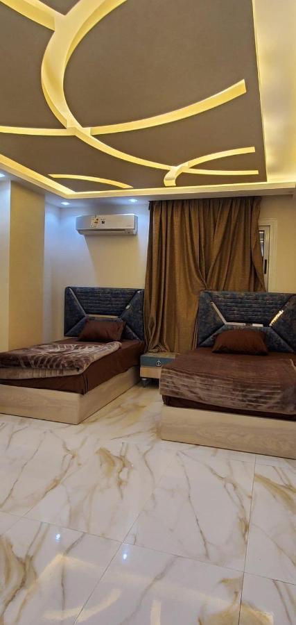 Apartment مفروشة اطلاله علي النيل مباشرة *